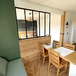 Apartman Centre Private Parking